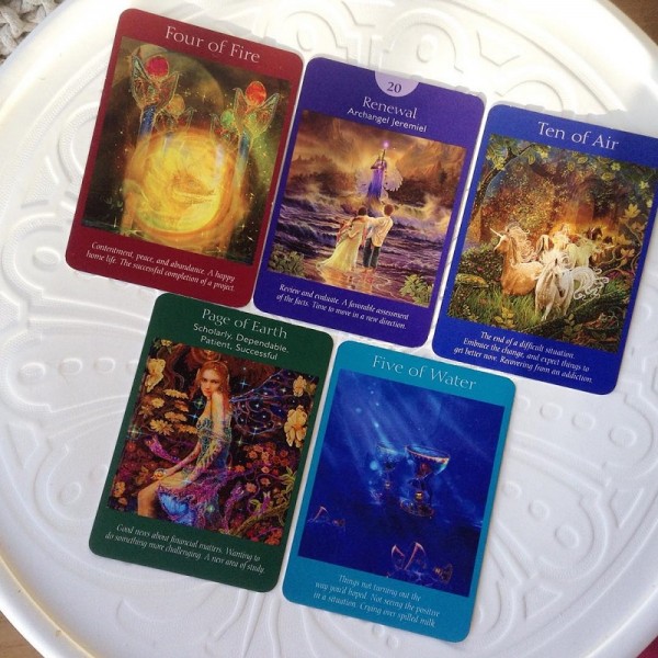 Angel-Tarot-Cards-3-600×600