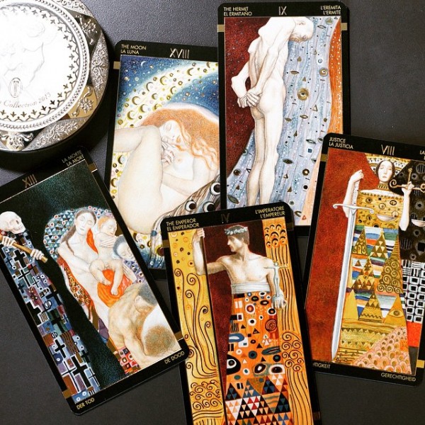 Golden-Tarot-of-Klimt-3-600×600