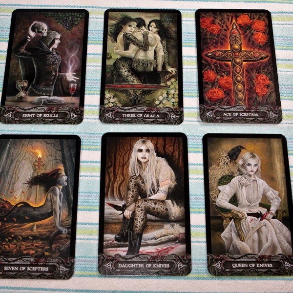 The-Tarot-of-Vampyres-2-600×600