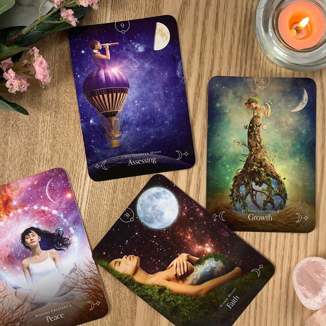 Moonology Oracle | Bán bài Tarot gốc giá rẻ