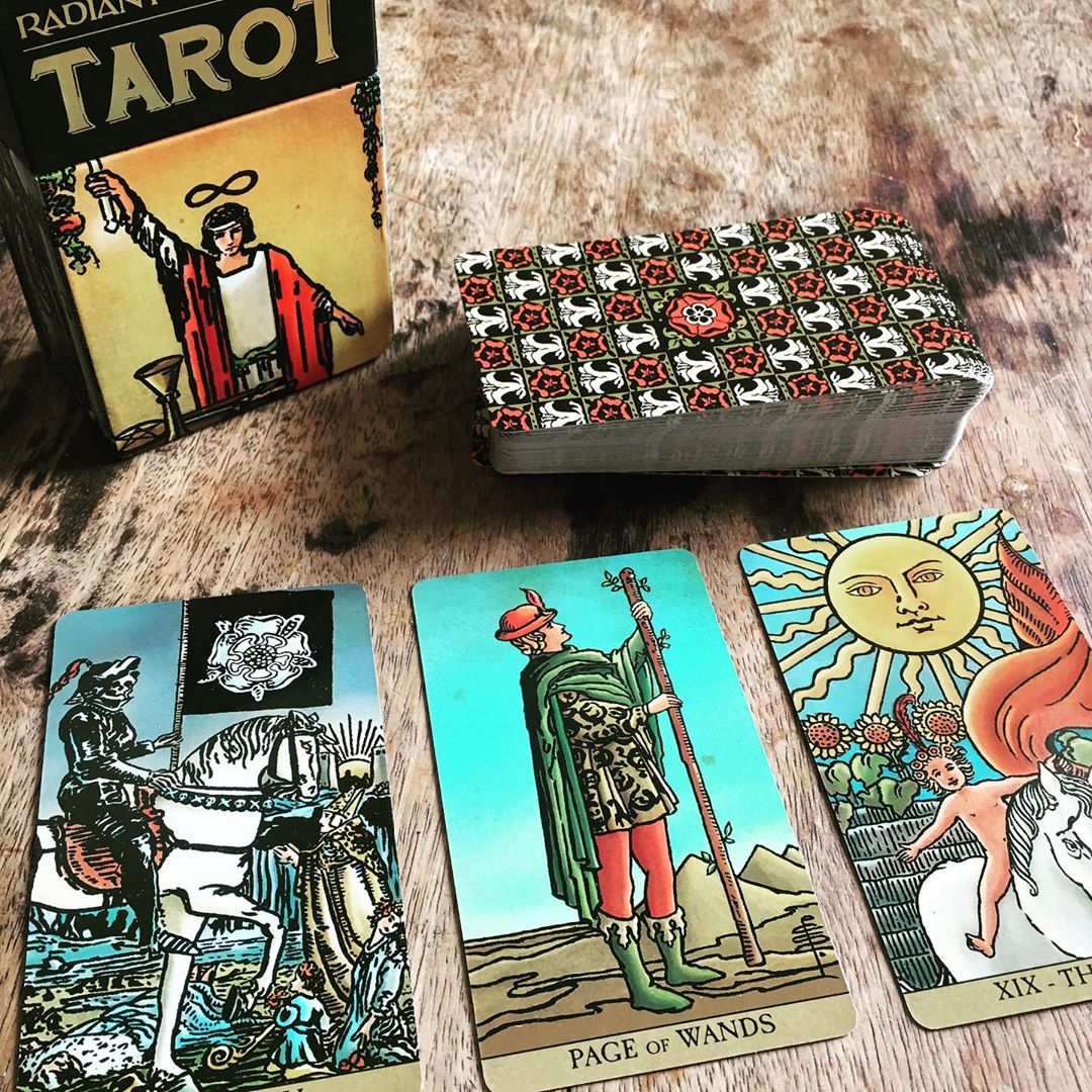 Tarot Radiant Wise Spirit - Jeu De Cartes Divinatoires - Version Anglaise - Guide PDF Inclus - Découvrez La Sagesse