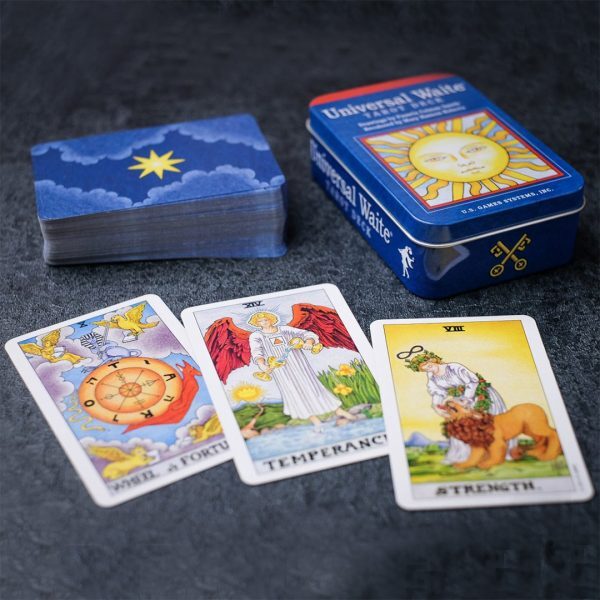 Universal-Waite-Tarot-Tin-Edition-10-600×600