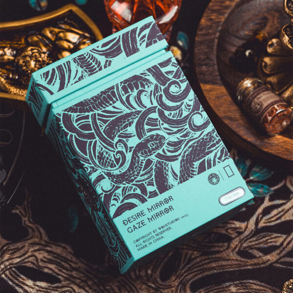 Medusa-Tarot-Collectors-Edition-2-600×600